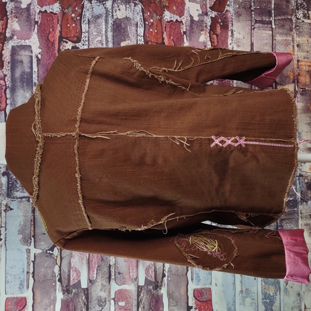 Cowgirl Tuff Co Embroidered Distressed Jacket - Picture 3 of 8